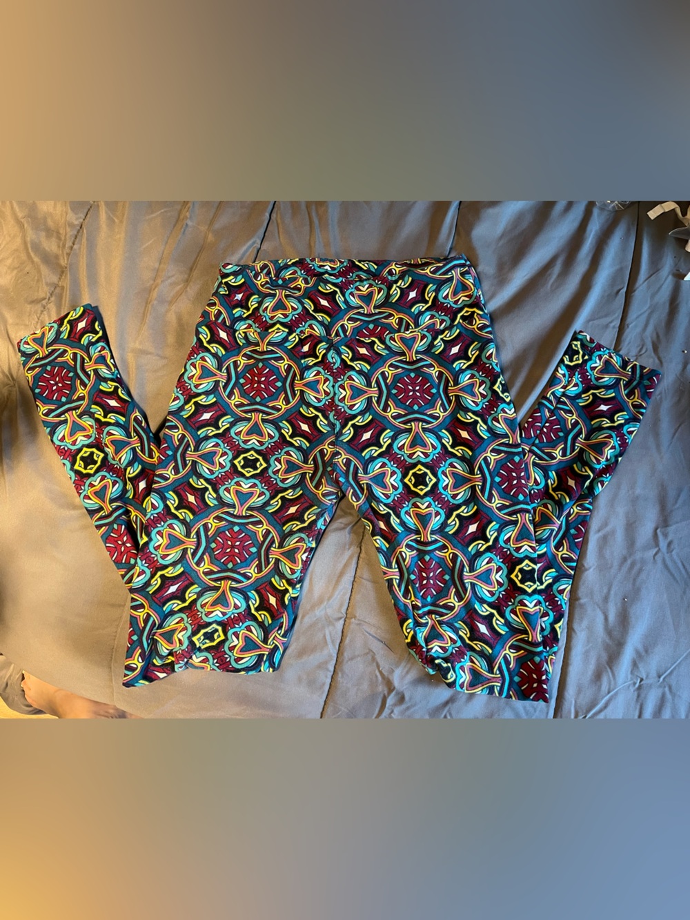 LuLaRoe Leggings Vibrant Kaleidoscope Celtic Print (blue, yellow, purple, green)